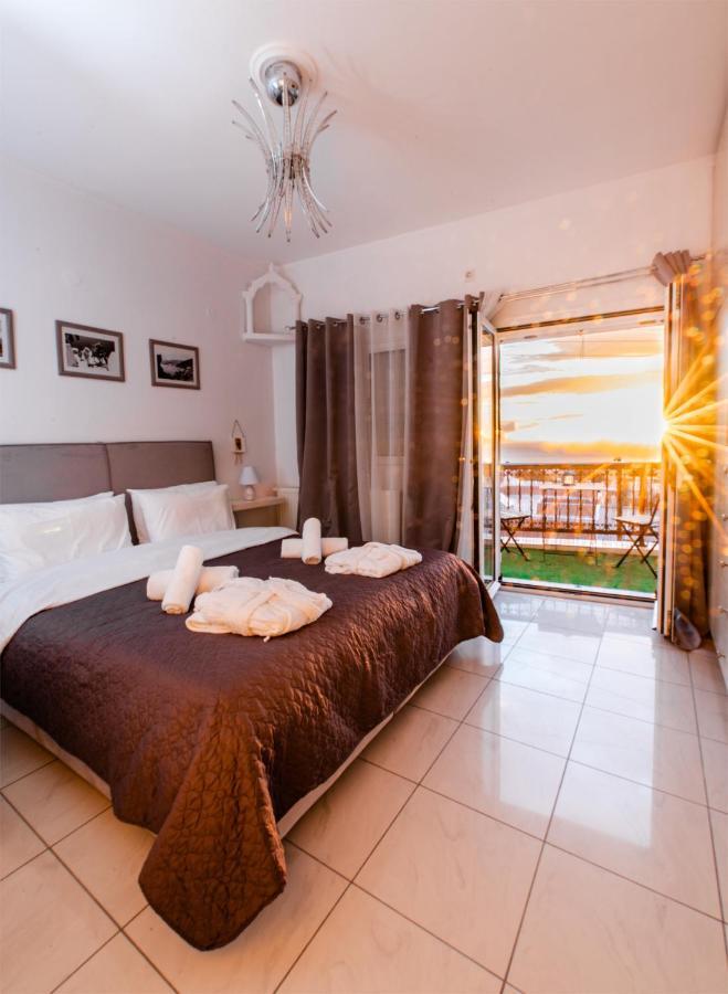 Yiannis Suite Santorini Fira  Dış mekan fotoğraf